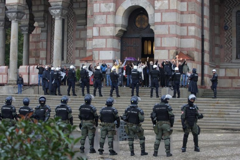 МУП данас у Београду терорише Србе горе него нацисти у време окупације! МУП данас у Београду терорише Србе горе него нацисти у време окупације!