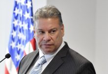 Да ли то значи да САД одбацују уговорне обавезе из Резолуције 1244 СБ УН и Кумановског споразума? Да ли то значи да САД одбацују уговорне обавезе из Резолуције 1244 СБ УН и Кумановског споразума?