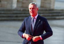 Овај још није у затвору?! Ајде, па у Новој да стрпате ИЗРОДА тамо где му је место! Овај још није у затвору?! Ајде, па у Новој да стрпате ИЗРОДА тамо где му је место!