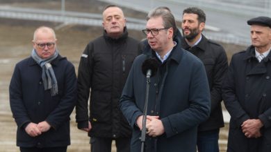 Е, мој правниче па ти немаш бре везе са везом! Е, мој правниче па ти немаш бре везе са везом!
