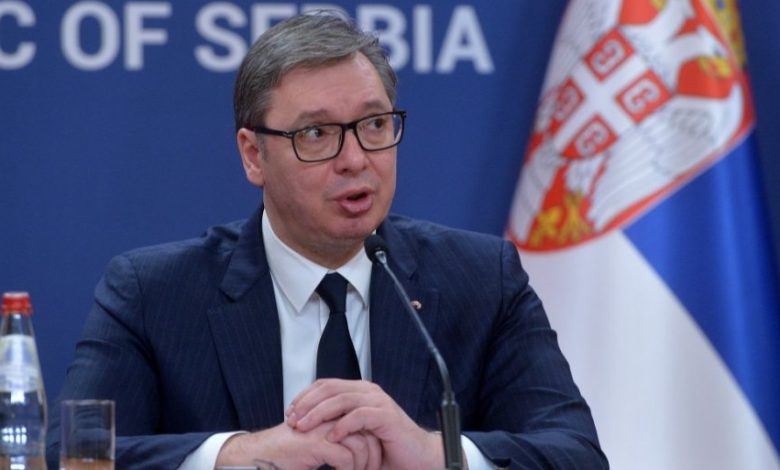 Да ти онај ко ти отима земљу да право на став?! Тешко да има земље на свету која за председника има већег идиота! Да ти онај ко ти отима земљу да право на став?! Тешко да има земље на свету која за председника има већег идиота!