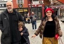 Еди Рама само мирис кокаина може да осети у њушци! Еди Рама само мирис кокаина може да осети у њушци!