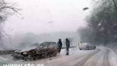 Србија: Непроходне саобраћајнице, више од 25.000 људи без струје, МУП … Србија: Непроходне саобраћајнице, више од 25.000 људи без струје, МУП …