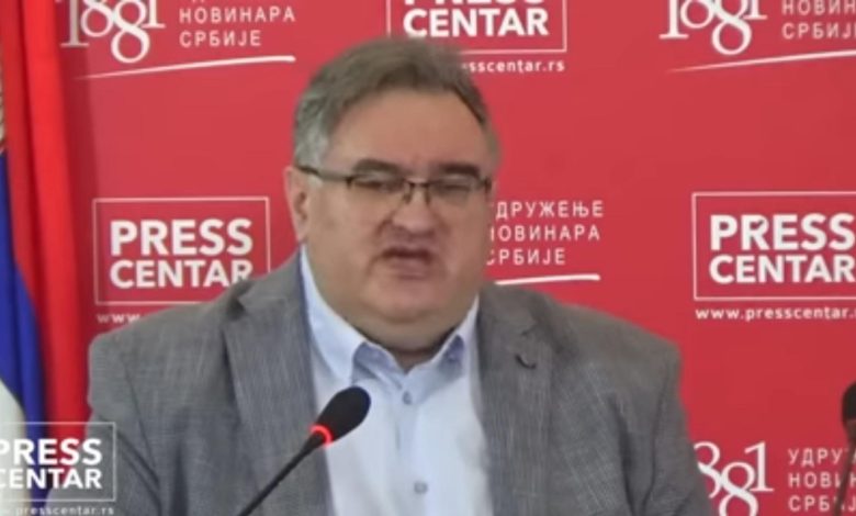 Вукадиновић: Прође ли ова капитулација, биће то догађај без преседана у српској историји Вукадиновић: Прође ли ова капитулација, биће то догађај без преседана у српској историји