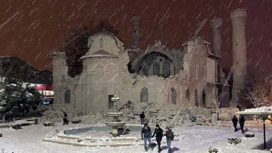 Разорни земљотрес погодио југ Турске, на хиљаде жртава (видео) Разорни земљотрес погодио југ Турске, на хиљаде жртава (видео)