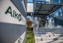 Преко ноћи у минусу: Корисницима АИК банке скидан новац са рачуна Преко ноћи у минусу: Корисницима АИК банке скидан новац са рачуна