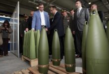 Вучић из Крушика извозио ракете у Украјину да се убијају Руси Вучић из Крушика извозио ракете у Украјину да се убијају Руси