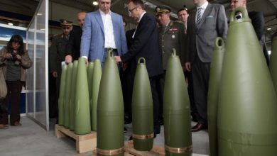 Вучић из Крушика извозио ракете у Украјину да се убијају Руси Вучић из Крушика извозио ракете у Украјину да се убијају Руси