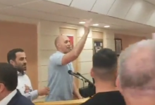 Државотворна опозиција прекинула седницу СО ЛАЗАРЕВАЦ (видео) Државотворна опозиција прекинула седницу СО ЛАЗАРЕВАЦ (видео)