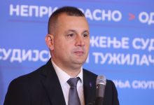 Алексић изнео оптужбе на рачун тужиоца Стефановића: Иде по граду с пола милонa евра кеша Алексић изнео оптужбе на рачун тужиоца Стефановића: Иде по граду с пола милонa евра кеша