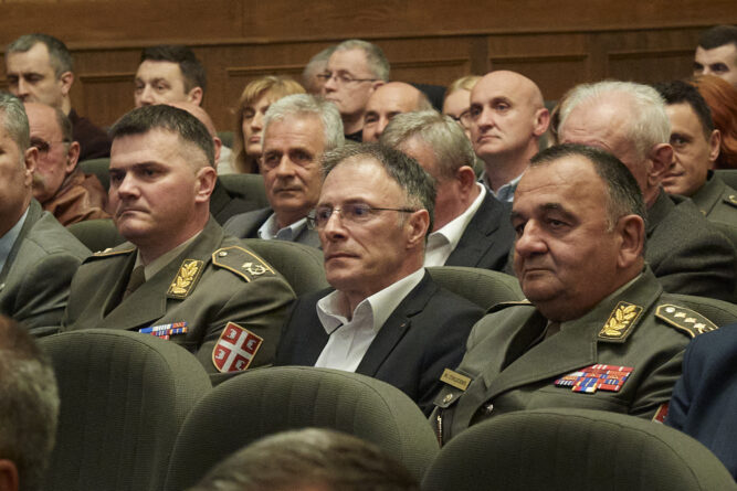 Како хероји у рату постају НАТО положаре и јајаре у миру Како хероји у рату постају НАТО положаре и јајаре у миру