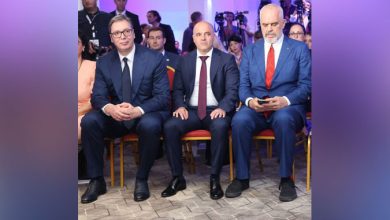 Док комада Србију ИЗДАЈНИК цирка вино са Рамом у Италији Док комада Србију ИЗДАЈНИК цирка вино са Рамом у Италији