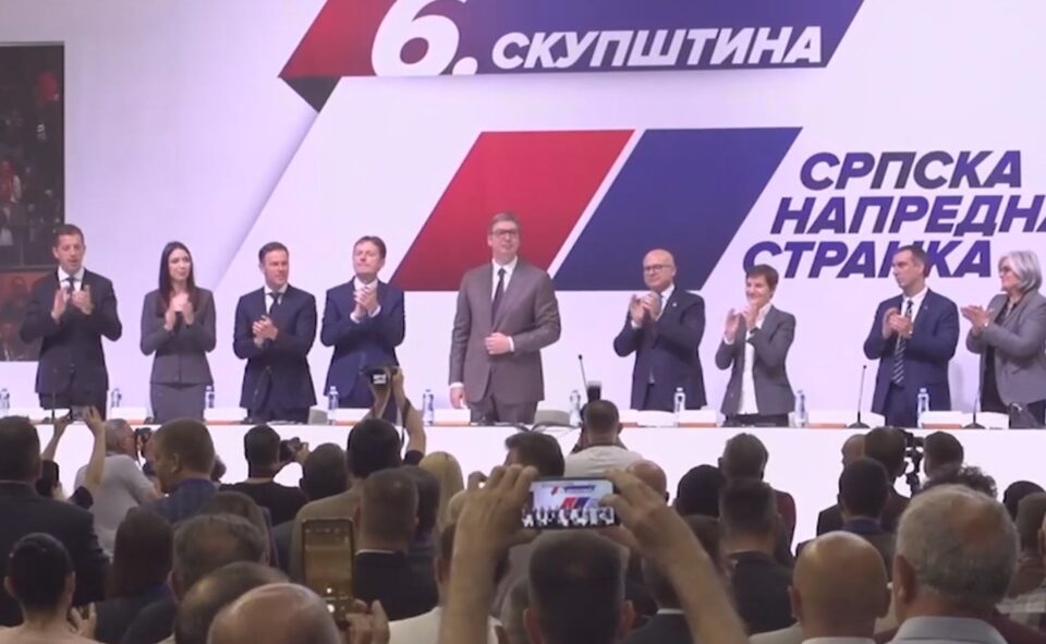 Вучић, СНС и СПС су отворени непријатељи српских државних и националних интереса! Вучић, СНС и СПС су отворени непријатељи српских државних и националних интереса!