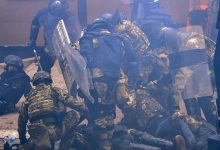 У Звечану много повређених, један Србин рањен из "калашњикова" У Звечану много повређених, један Србин рањен из "калашњикова"