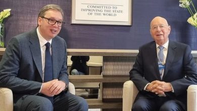 Вучићеве газде траже глобалну забрану узгајања хране код куће! Вучићеве газде траже глобалну забрану узгајања хране код куће!