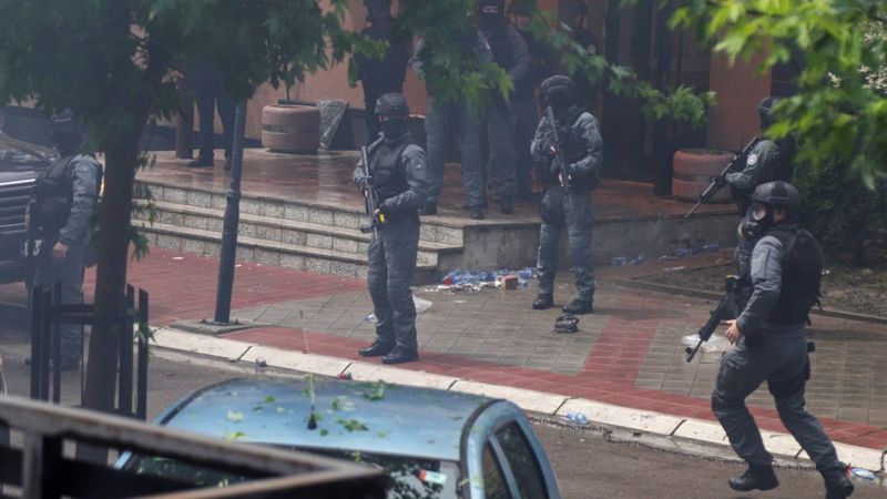 Вучић, СНС и СПС су отворени непријатељи српских државних и националних интереса! Вучић, СНС и СПС су отворени непријатељи српских државних и националних интереса!