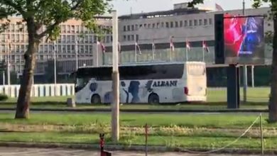 Жвалоња трампио Космет и Србе за Куртијеве аутобусе (фото, видео) Жвалоња трампио Космет и Србе за Куртијеве аутобусе (фото, видео)