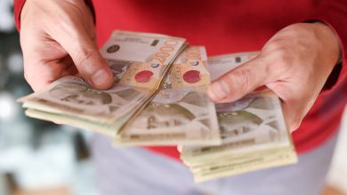 Народ банкама дугује око 12,7 милијарди евра, кеш кредити претекли стамбене Народ банкама дугује око 12,7 милијарди евра, кеш кредити претекли стамбене