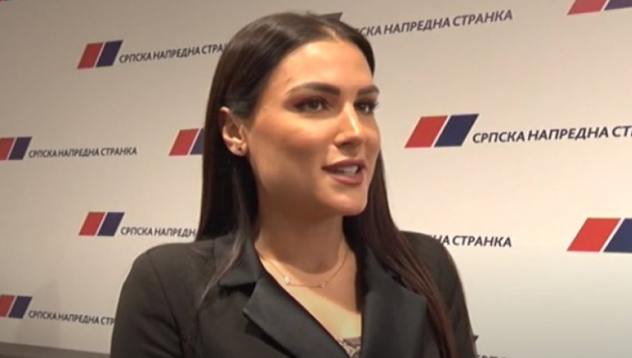 СНС функционерка приведена на аеродрому са 50.000 евра у џепу