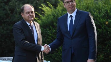Павић: Србија мора престати да признаје шарлатана Шмита за високог представника… Павић: Србија мора престати да признаје шарлатана Шмита за високог представника…