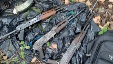 Полиција пронашла четири аутоматске пушке код миграната Полиција пронашла четири аутоматске пушке код миграната
