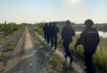МИГРАНТИ НАПАЛИ ГРАНИЧНЕ ПАТРОЛЕ СРБИЈЕ И МАЂАРСКЕ Пуцали из аутоматског оружја - огласио се Орбан МИГРАНТИ НАПАЛИ ГРАНИЧНЕ ПАТРОЛЕ СРБИЈЕ И МАЂАРСКЕ Пуцали из аутоматског оружја - огласио се Орбан