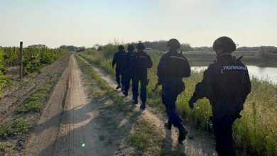 МИГРАНТИ НАПАЛИ ГРАНИЧНЕ ПАТРОЛЕ СРБИЈЕ И МАЂАРСКЕ Пуцали из аутоматског оружја - огласио се Орбан МИГРАНТИ НАПАЛИ ГРАНИЧНЕ ПАТРОЛЕ СРБИЈЕ И МАЂАРСКЕ Пуцали из аутоматског оружја - огласио се Орбан