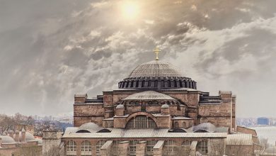 Може Ердогане! Таман да вратимо крст на Свету Софију!