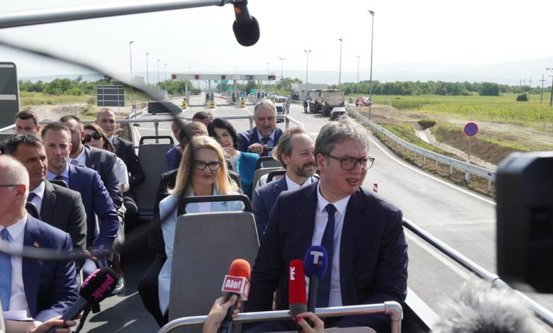 Стеван Гајић: Народ Србије je талац колонијалне, компрадорске власти коју је наметнуо Запад Стеван Гајић: Народ Србије je талац колонијалне, компрадорске власти коју је наметнуо Запад