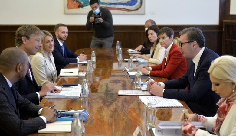 Време је да коначно неко робија због пљачке, да се угледамо на Португал (видео) Време је да коначно неко робија због пљачке, да се угледамо на Португал (видео)