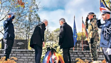 Француско-немачки пакт за прекрајање историје Француско-немачки пакт за прекрајање историје