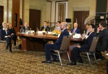 Бескорисни идиоти! Фон дер Лајен, Борељ, Макрон, Мишел и Мелони... Бескорисни идиоти! Фон дер Лајен, Борељ, Макрон, Мишел и Мелони...