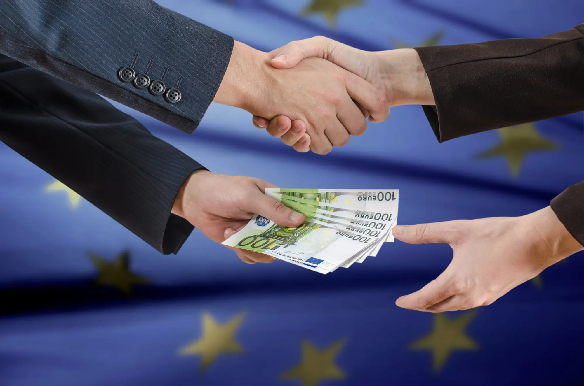 Институције ЕУ су заробљене у мрежи системске корупције Институције ЕУ су заробљене у мрежи системске корупције