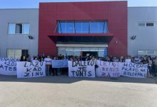 Радници Јуре ступили у ШТРАЈК Радници Јуре ступили у ШТРАЈК