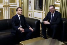 Много је паметан! Клади се на коња који ускоро завршава у кобасицама Много је паметан! Клади се на коња који ускоро завршава у кобасицама