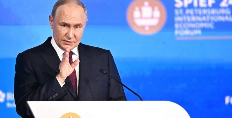 Путин: Унутар БРИКС ће постојати платни систем недодирљив за санкције и политичке притиске Путин: Унутар БРИКС ће постојати платни систем недодирљив за санкције и политичке притиске