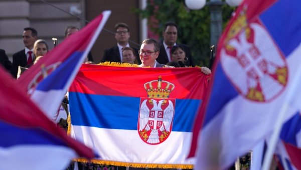 Докле ће ова ВЕЛЕИЗДАЈНИЧКА УШТВА Србима да продаје патриотизам?! Докле ће ова ВЕЛЕИЗДАЈНИЧКА УШТВА Србима да продаје патриотизам?!