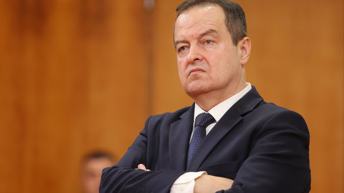 Знаш ли колико си прљавих пара опрао шиптарским фисовима преко некретнина?! Знаш ли колико си прљавих пара опрао шиптарским фисовима преко некретнина?!