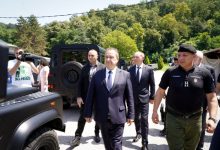Ко је бре теби радио безбедоносну проверу и како си ти уопште постао министар и то полиције?! Ко је бре теби радио безбедоносну проверу и како си ти уопште постао министар и то полиције?!