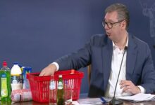 Паштета од 37 динара: Како је Вучићев режим економских убица увео Србе у социјално ропство Паштета од 37 динара: Како је Вучићев режим економских убица увео Србе у социјално ропство