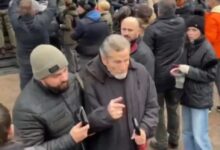 Илија Костић рекао тужиоцу да је претучен у згради полиције и да може да препозна нападача Илија Костић рекао тужиоцу да је претучен у згради полиције и да може да препозна нападача