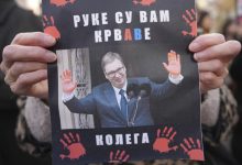 Шолцова девојчица се укакила од страха па на студенатарију послала Жандармерију (видео) Шолцова девојчица се укакила од страха па на студенатарију послала Жандармерију (видео)