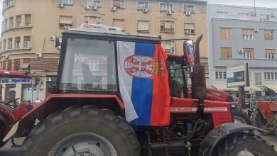 Пољопривредници одлучили: Прекидају разговор са Владом, иду у блокаде и шаљу помоћ студентима Пољопривредници одлучили: Прекидају разговор са Владом, иду у блокаде и шаљу помоћ студентима