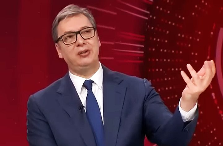 Хилов корисни идиот против Ломпара Хилов корисни идиот против Ломпара