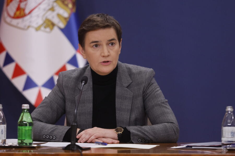 Склоните овог монструма да је више не гледамо у пакету са Загорком Доловац! Имате до петка времена Склоните овог монструма да је више не гледамо у пакету са Загорком Доловац! Имате до петка времена