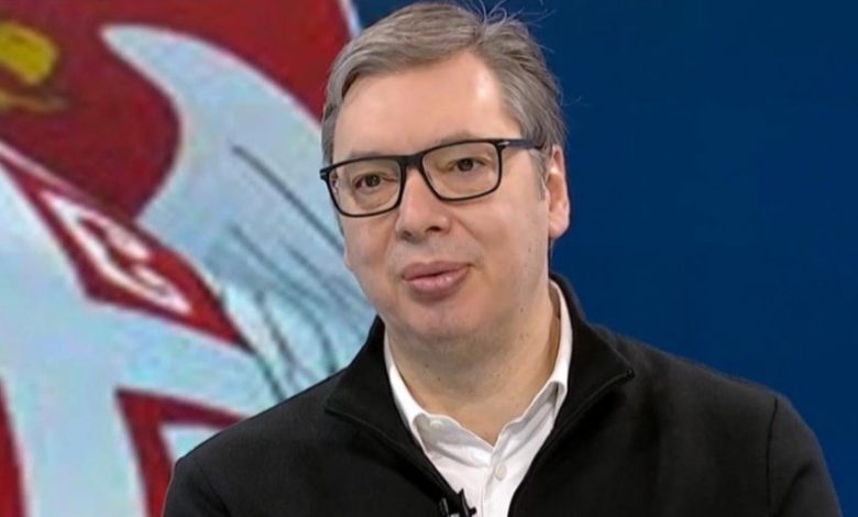 Вучић: Гурамо EXPO, имамо милијарде; Вучић после 15 мин: Неће бити плата и пензијa Вучић: Гурамо EXPO, имамо милијарде; Вучић после 15 мин: Неће бити плата и пензијa
