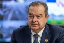 Дачић предао непријатељу државу, територију и народ а сад прети том народу батинама! Дачић предао непријатељу државу, територију и народ а сад прети том народу батинама!
