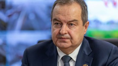 Дачић предао непријатељу државу, територију и народ а сад прети том народу батинама! Дачић предао непријатељу државу, територију и народ а сад прети том народу батинама!