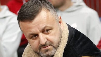 У Вучићевој организованој криминалној групи сваки ћаци добије свој део колача. Сад је на реду Жељко Дрчелић У Вучићевој организованој криминалној групи сваки ћаци добије свој део колача. Сад је на реду Жељко Дрчелић