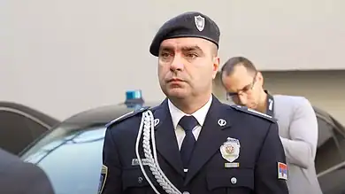 Овог ИДИОТА и комплетну ЈЗО екипу послати на РОБИЈУ да наредну деценију праве друштво Радету Марковићу! Овог ИДИОТА и комплетну ЈЗО екипу послати на РОБИЈУ да наредну деценију праве друштво Радету Марковићу!